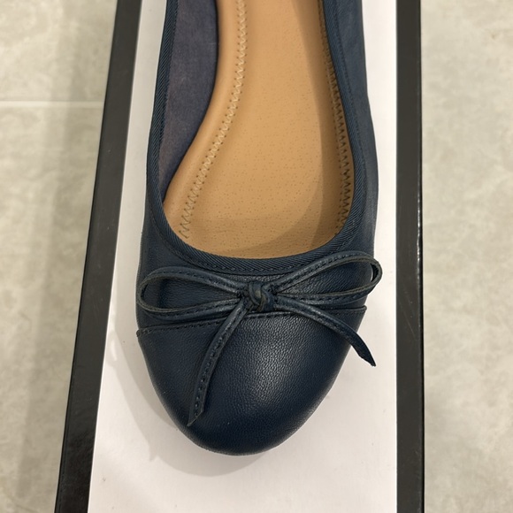 Nine West Women’s size 7 navy flats - Picture 3 of 4